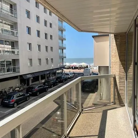 Mooi Appartement Met Zijdelings Zeezicht, Op 100 Meter Van Strand Knokke-Heist Exterior photo